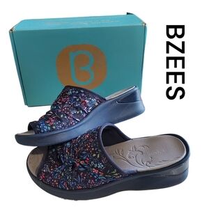 Bzees Smile ll Women's Floral Slide Sandals Summer Size 8.5